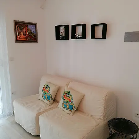 Crystal Blue Apartments Nea Kallikrateia Room photo