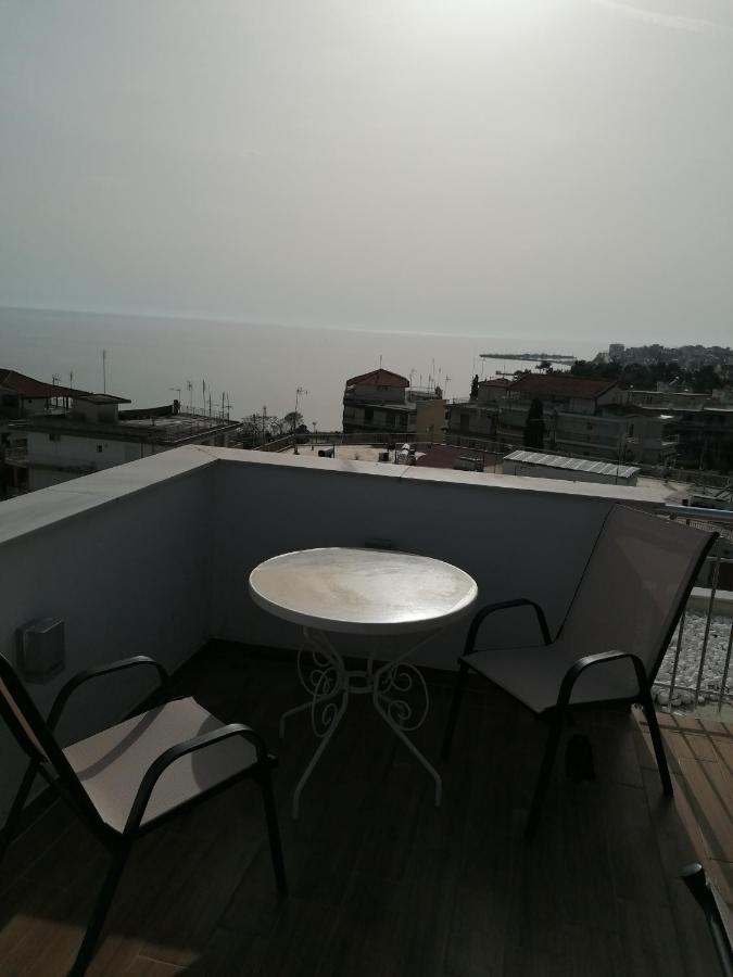 Apartment Crystal Blue Nea Kallikrateia